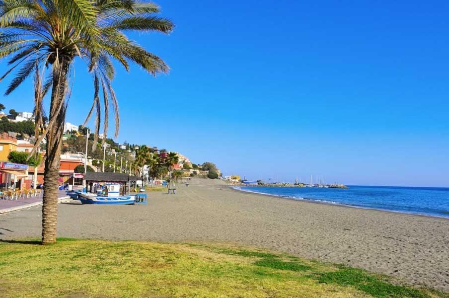Apartamento Maui Beach En El Palo Málaga Kültér fotó